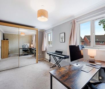 3 bedroom end of terrace house to rent - Photo 3