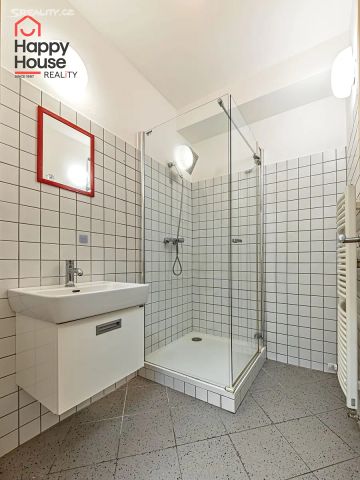 Pronájem bytu 1+kk 48 m² - Fotografie 3