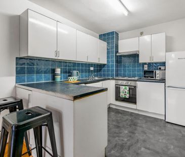 1 bedroom flat to rent - Photo 6