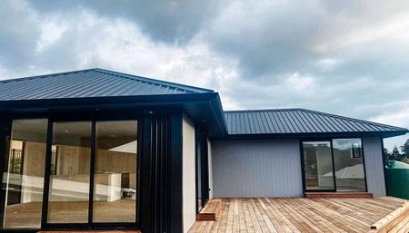 Modern three bedroom home - Coromandel - Photo 2