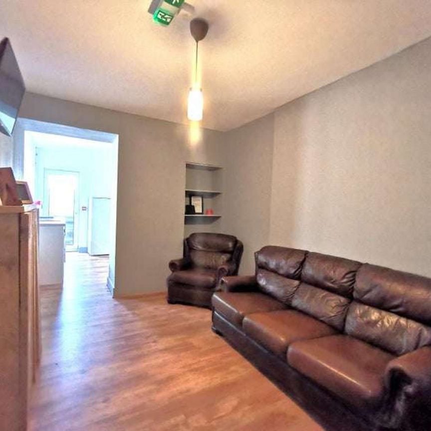 Stylish Double Rooms | Bills Inc | Sea Views 🏙️ Room 1 - Photo 1