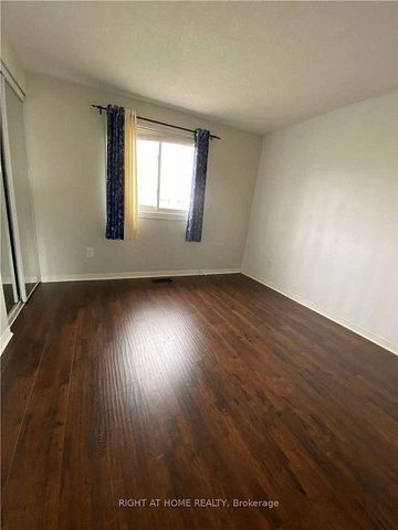 For Lease - 3158 Mccarron Crescent, Mississauga, Ontario - Photo 5