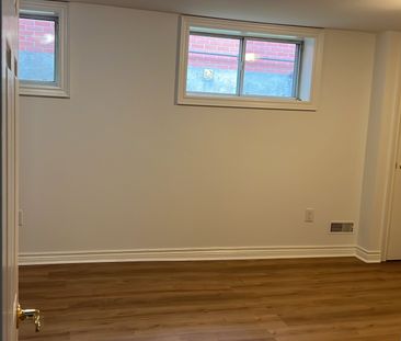 For Lease - 387 Crosby Avenue Unit# Bachlor-Basement, Richmond Hill... - Photo 4