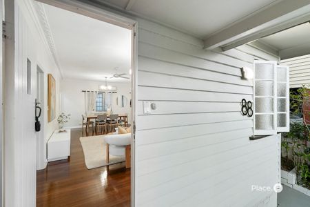 88 Boundary Road, Camp Hill QLD 4152 - House For Rent | Domain - Photo 3