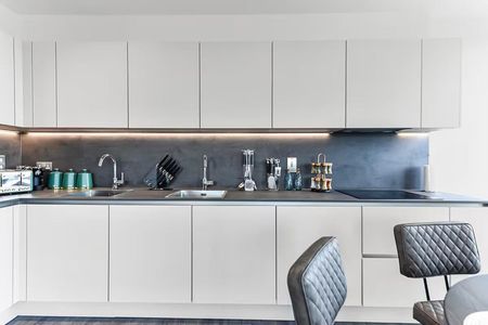 Peregrine Court - Photo 5