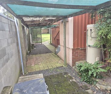 THREE BEDROOM HOUSE - Photo 6