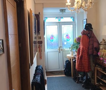 Room in a Shared House, Brockham Drive, IG2 - Photo 6