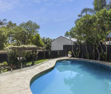 Tranquil Coastal Home on Collaroy Plateau - Photo 6