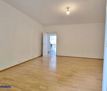 2 Zimmer – Balkon - Foto 1