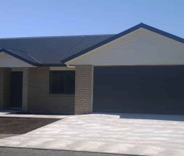 Tidy, Well-Presented Three-Bedroom Home in Waikanae Beach - Photo 4