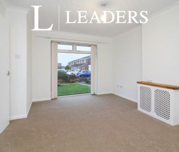 3 bedroom end of terrace house to rent - Photo 1