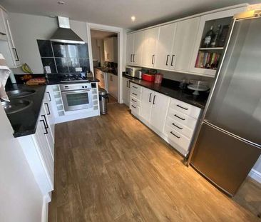 Mill Close, Frome, Somerset, BA11 - Photo 5