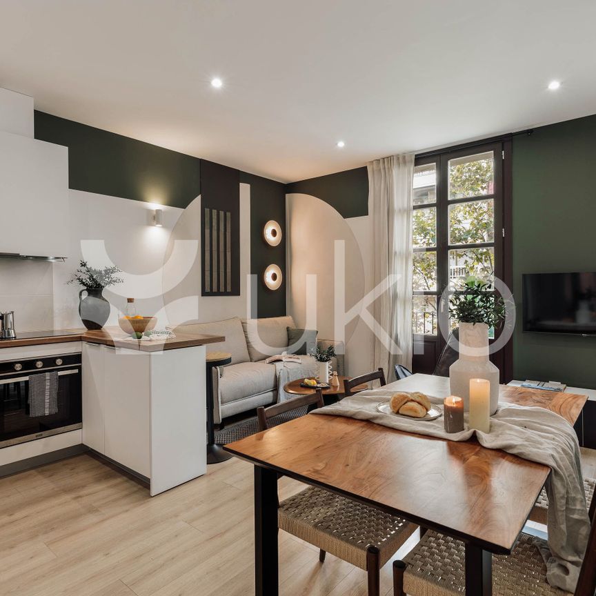 Apartamento de alquiler en Carrer de Sepúlveda, Sant Antoni - Photo 1