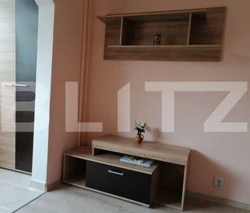 Apartament cu 4 camere, decomandate, 84 mp, zona Spitalul de Recuperare - Fotografie 3