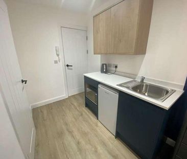 Newly Refurbished Ensuite Room With Kitchenette, PE1 - Photo 1