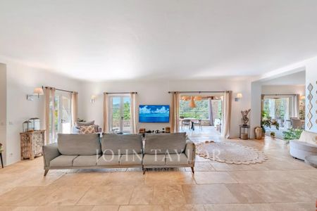 Maison à louer La Colle Sur Loup, Cote d'Azur, France15 000 EUR / Mois - Photo 3