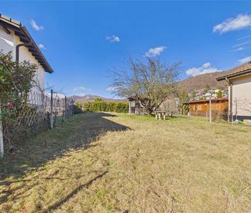 Living in the Green: Bright Apartment with Fireplace and Garden - Foto 6