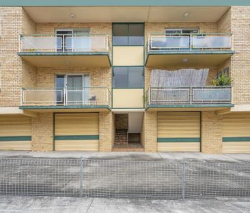 1/38 Julia Street, Wavell Heights QLD 4012 - Apartment For Rent | D... - Photo 5