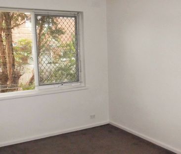 Spacious private courtyard awaits - Photo 3