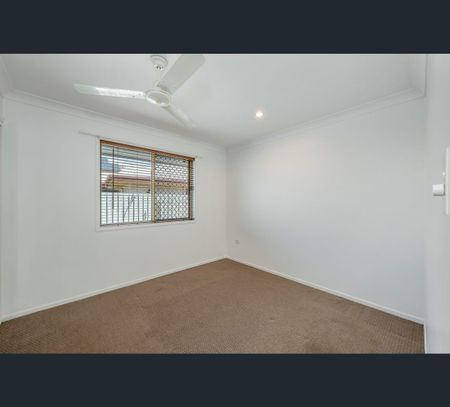 14 Porras Court, Avenell Heights, Qld 4670 - Photo 2