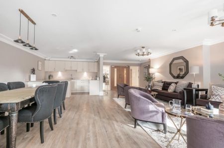 2 bedroom retirement property to rent - Photo 2