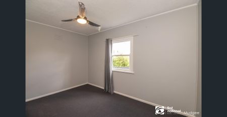 NEWLY RENOVATED GEM - Photo 3