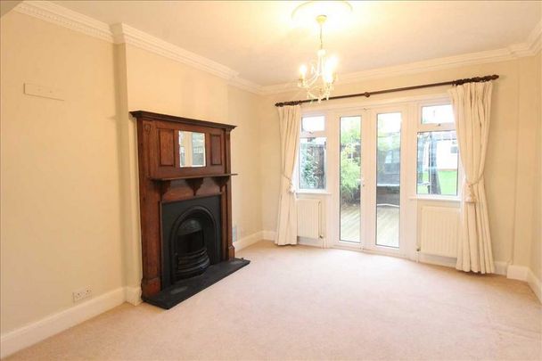 4 bedroom detached house to rent - Photo 1