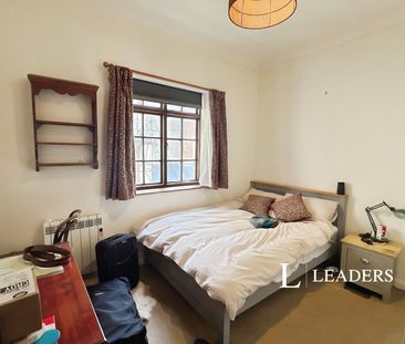 2 bedroom apartment to rent Marine Parade - Photo 5
