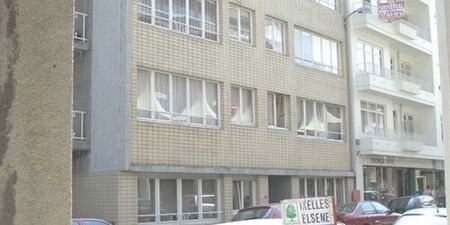 Appartement te huur in Elsene voor € 1.300 met 2 slaapkamers - Photo 2