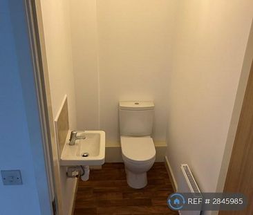 2 bedroom terraced house to rent - Photo 4