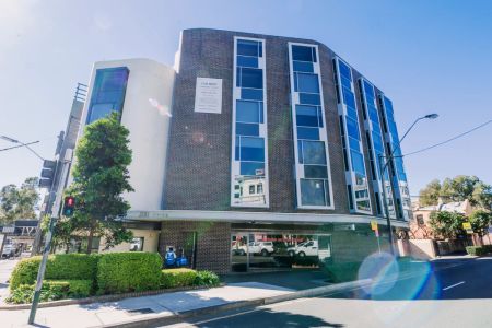 Studio Apartment in Surry Hills, Sydney - Photo 5