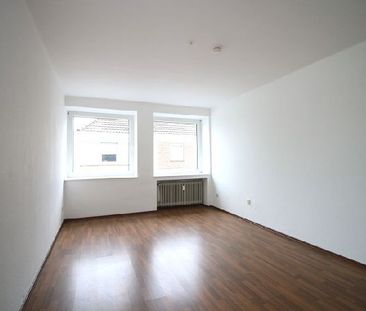 WG GEEIGNETE 2-ZIMMERWOHNUNG IN DER KREFELDER FUSSGÄNGERZONE ZU MIE... - Photo 2