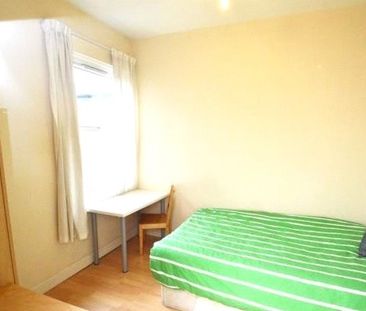 6 bedroom house to rent Braemar Road, Manchester, Greater Mancheste... - Photo 2