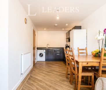 2 bedroom apartment to rent London Road, Portsmouth, PO2 - Photo 3