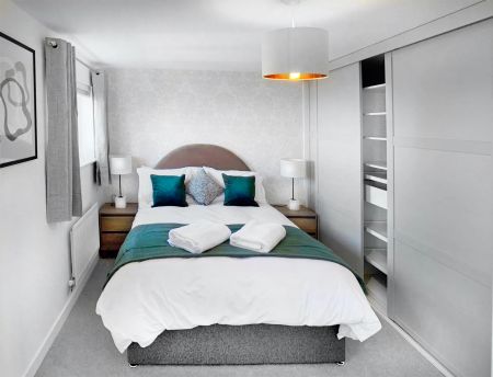 2 Bed, House - Photo 5