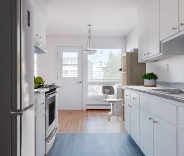 1 Bedroom Available At 2415 Chemin Sainte-Foy, Quebec City - 2415 C... - Photo 2