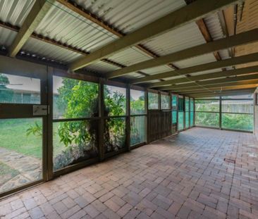 THE PERFECT BLEND OF SPACE, COMFORT & COASTAL LIFESTYLE - Photo 6