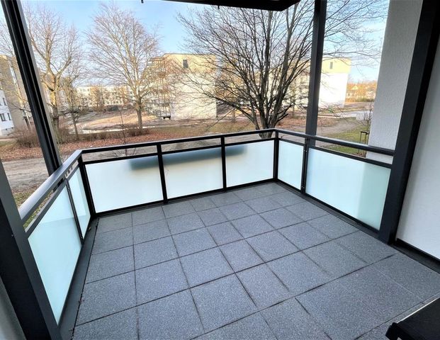 Mit Küche mieten! Moderne 2-Zimmer-Wohnung in Wolfsburg Vorsfelde mit Balkon - Photo 1