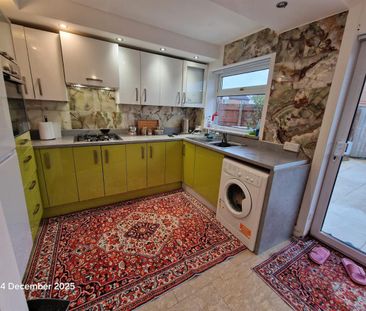 Gardeners Court, Leeds - Photo 2