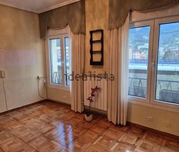 Alquiler de piso en Calle Máximo Fernández Cocañín - Photo 1