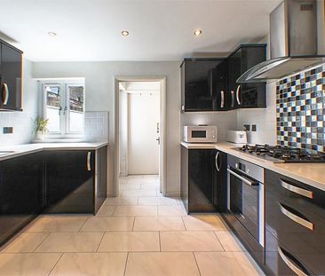 3 Bed Terraced House, Aldworth Road, E15 - Photo 4