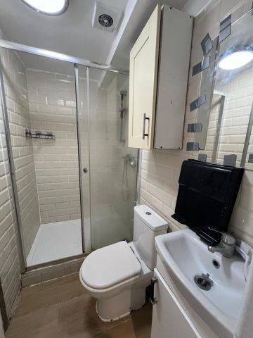 2 Bed Flat, High Road, IG1 - Photo 5