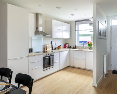 The Barker - Photo 5