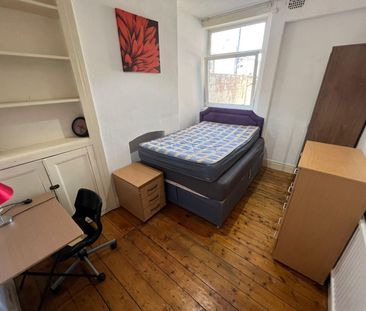 5 bed terraced house to rent in Heathfield Road, Heath, Cardiff, CF14 - Photo 6