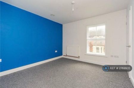 2 bedroom end of terrace house to rent - Photo 5