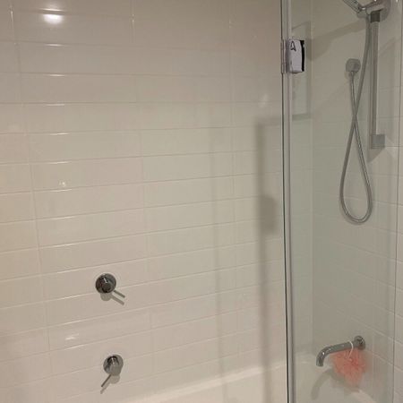 Cranbourne East - Photo 3