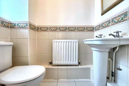 Anchor Close, SHOREHAM-BY-SEA - Photo 3