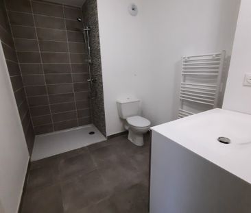 Location Appartement 2 pièces 44m² NIMES 30000 - Photo 5