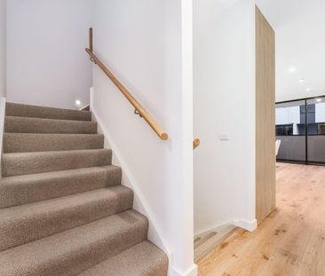 30 Harvest Court, Doncaster, Vic 3108 - Photo 4