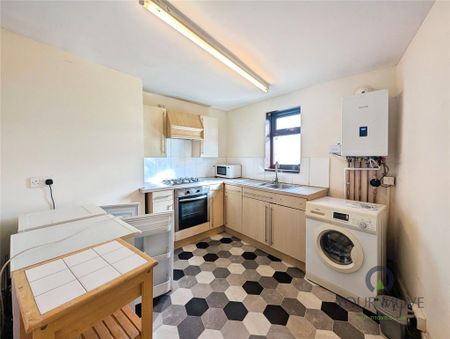 2 bedroom flat to rent - Photo 4
